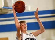 开云棋牌平台-美国男篮轻取加拿大男篮，特雷杨一己之力扛起全队