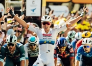 开云棋牌游戏-冲刺终点：自行车女子公路赛收官的简单介绍