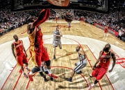 开云棋牌-赛道与球场，F1新赛季揭幕战与鹈鹕逆转国王的双重奏